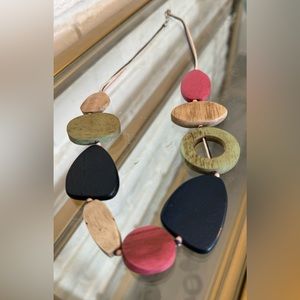 Necklacewith Multicolored Multi-shape Faux Pebbles